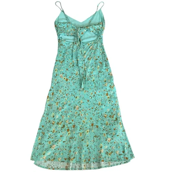Hello Molly California Dreaming Midi Dress Green Dainty Ditzy Floral Sli… - Picture 3 of 16